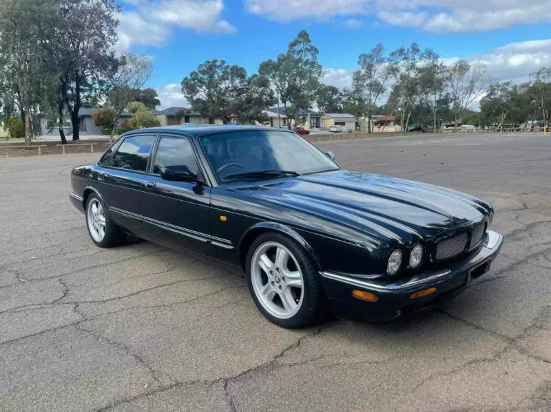 Xjr jaguar 1998